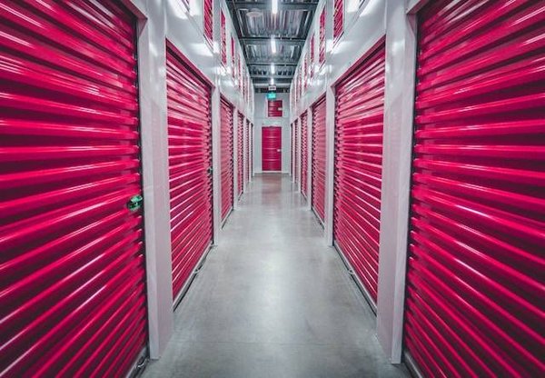 Guide Complet pour Louer un Box de Stockage à Toulouse : Tarifs, Astuces et Sécurité